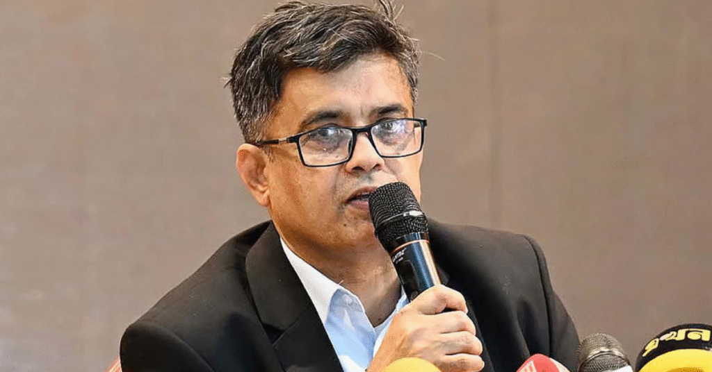 নোয়াখালীতে অনুষ্ঠানে বক্তব্য দিচ্ছেন প্রধান উপদেষ্টার প্রেসসচিব মোহাম্মদ শফিকুল আলম