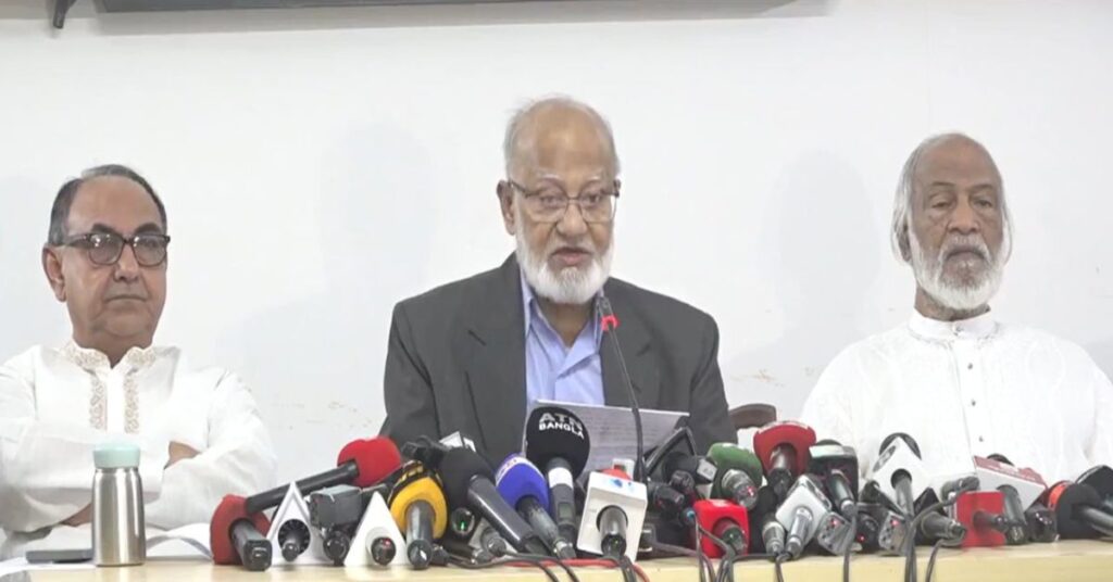 বিএনপির জাতীয় স্থায়ী কমিটির সংবাদ সম্মেলন। আজ মঙ্গলবার দুপুরে রাজধানীর গুলশানে বিএনপির চেয়ারপারসনের কার্যালয়ে