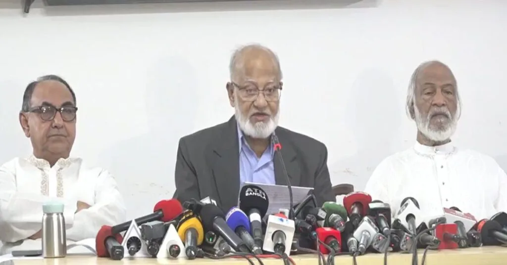 বিএনপির জাতীয় স্থায়ী কমিটির সংবাদ সম্মেলন। আজ মঙ্গলবার দুপুরে রাজধানীর গুলশানে বিএনপির চেয়ারপারসনের কার্যালয়ে