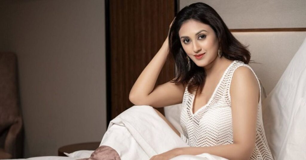অভিনেত্রী কুসুম শিকদার