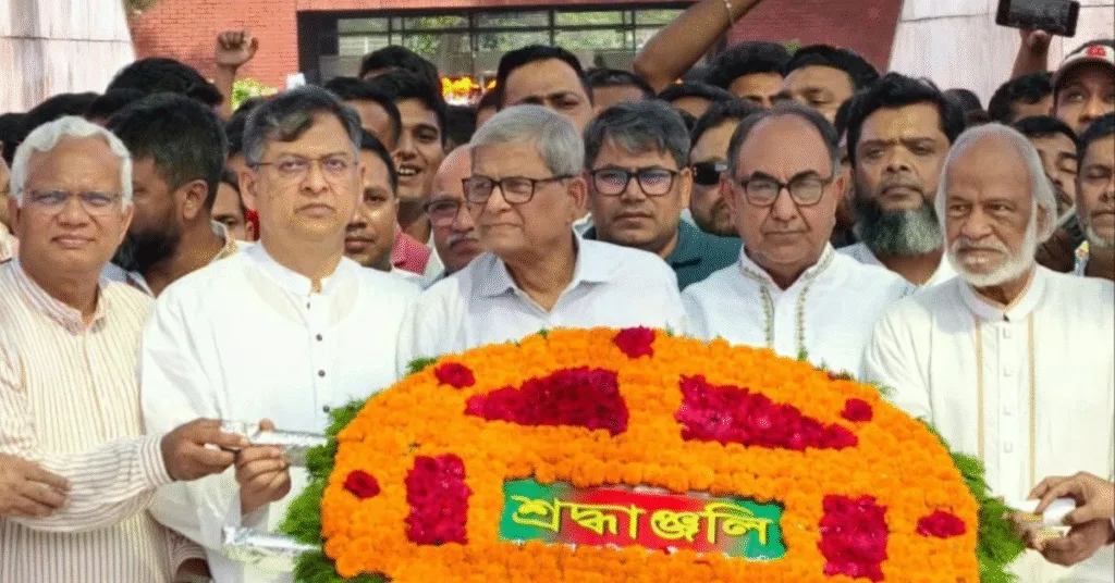 বিএনপি মহাসচিবের নেতৃত্বে কেন্দ্রীয় নেতারা বিপ্লব ও সংহতি দিবস উপলক্ষে ফুল দিয়ে জিয়াউর রহমানের সমাধিতে শ্রদ্ধা নিবেদন