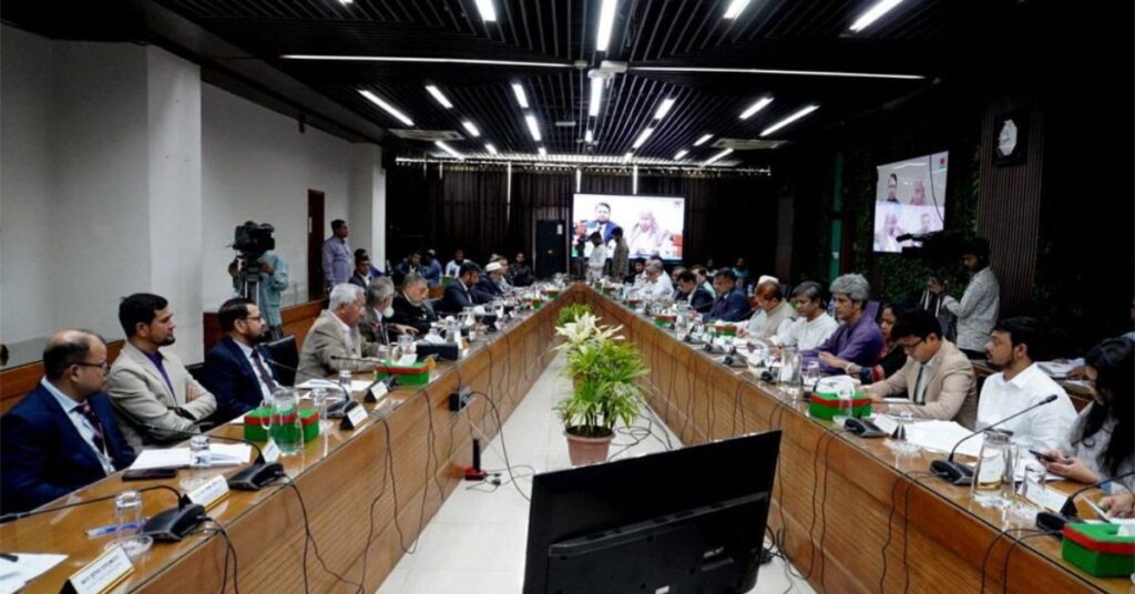 সিইসির সংলাপে রাজনৈতিক দলগুলোর প্রতি আচরণবিধি মানার আহ্বান