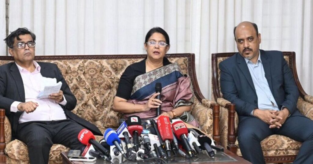 উপদেষ্টা পরিষদের বৈঠকে পুলিশ কমিশন অধ্যাদেশ অনুমোদনের ঘোষণা