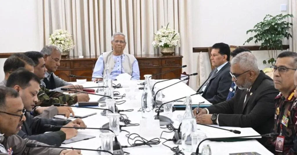 রাষ্ট্রীয় অতিথি ভবন যমুনায় আইনশৃঙ্খলা পরিস্থিতি নিয়ে বৈঠক