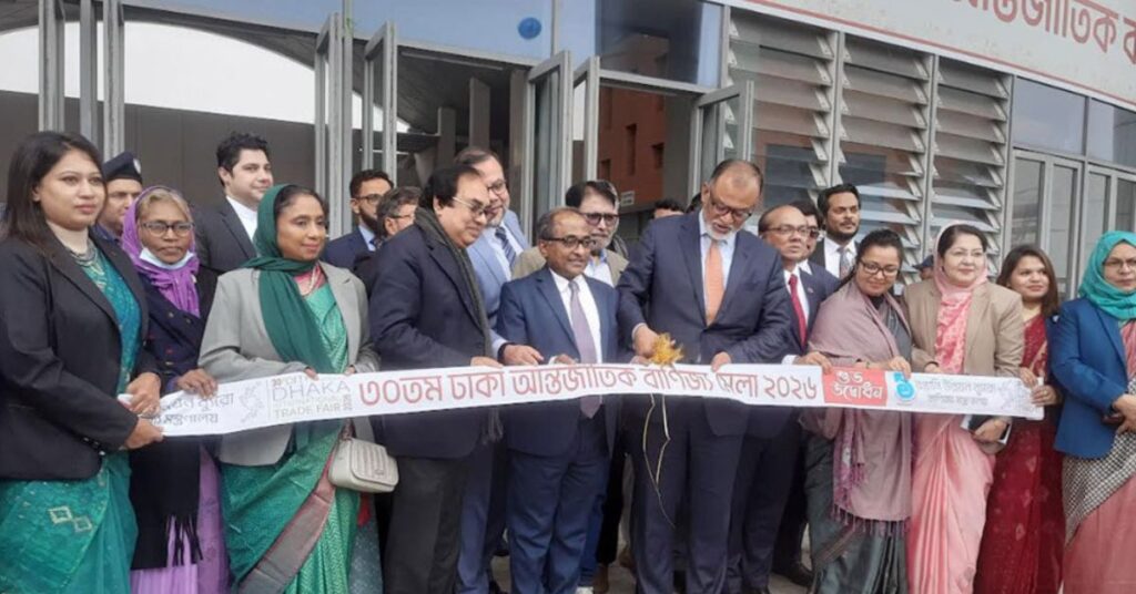 পূর্বাচলের বাংলাদেশ-চায়না ফ্রেন্ডশিপ এক্সিবিশন সেন্টারে ৩০তম ঢাকা আন্তর্জাতিক বাণিজ্যমেলার উদ্বোধনী দৃশ্য
